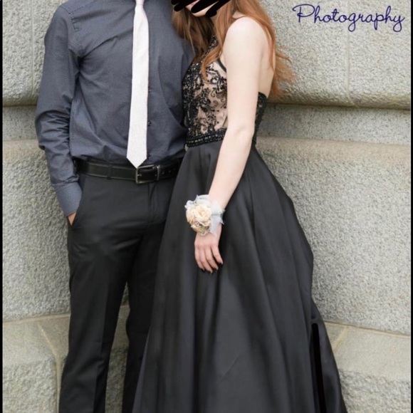 Grad dress - Picture 5 of 5